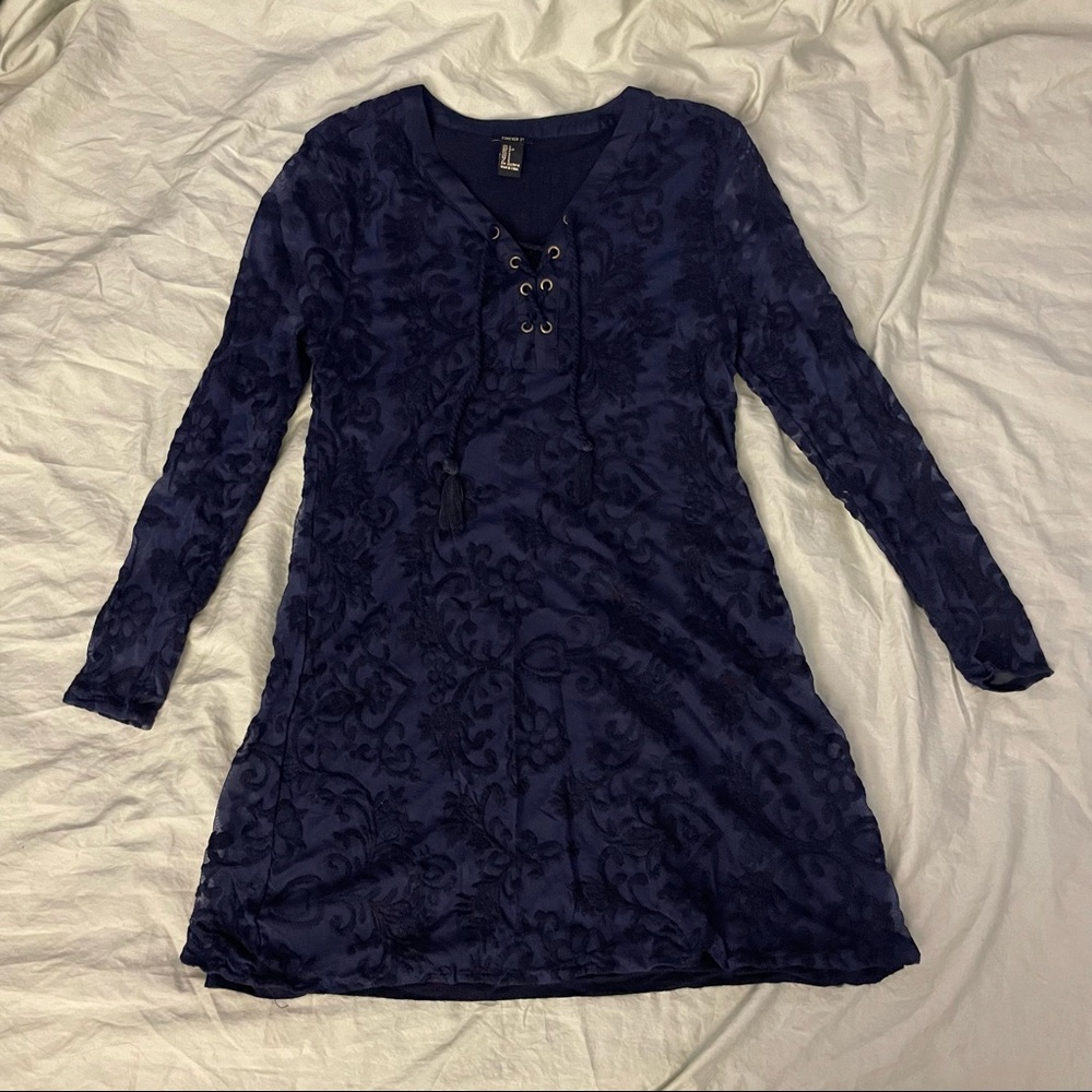 ⭐️ REDUCED SHIPPING! ⭐️ F21 See-Through Lace Long-Sleeve Dress